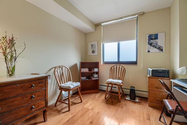 6500 Woodlake Drive 1003, Richfield, MN 55423