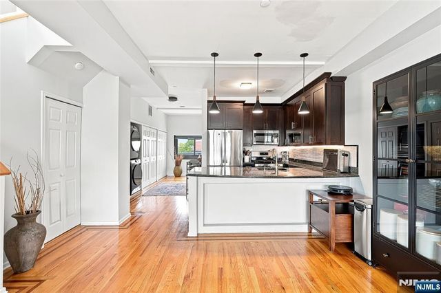 530 Gregory Avenue CP5, Weehawken, NJ 07086