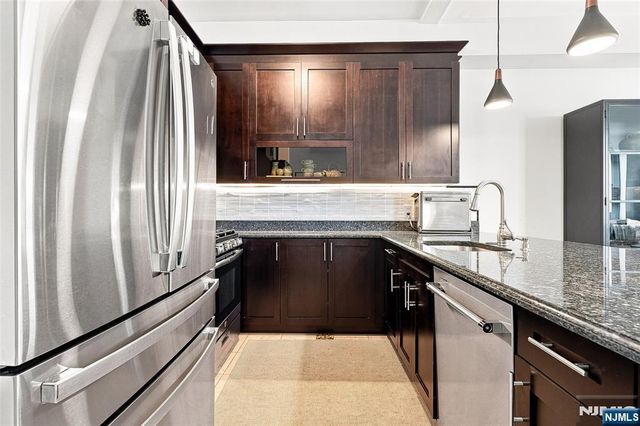 530 Gregory Avenue CP5, Weehawken, NJ 07086