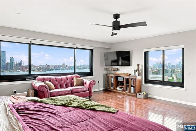 530 Gregory Avenue CP5, Weehawken, NJ 07086