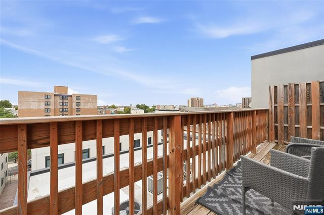 530 Gregory Avenue CP5, Weehawken, NJ 07086