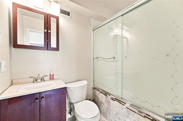 530 Gregory Avenue CP5, Weehawken, NJ 07086