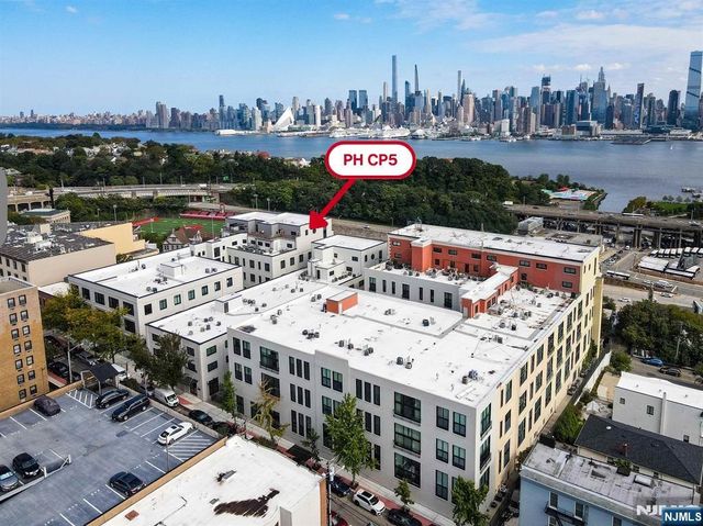 530 Gregory Avenue CP5, Weehawken, NJ 07086