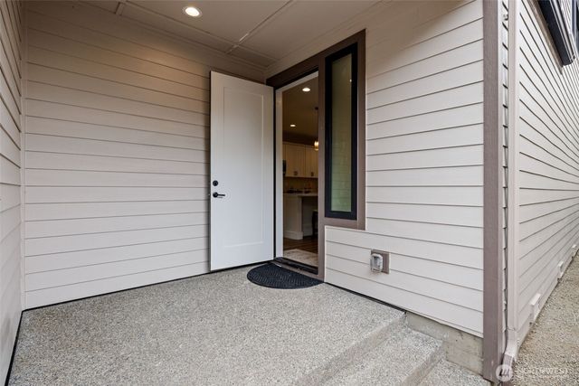 523 Bridges Avenue S, Kent, WA 98032