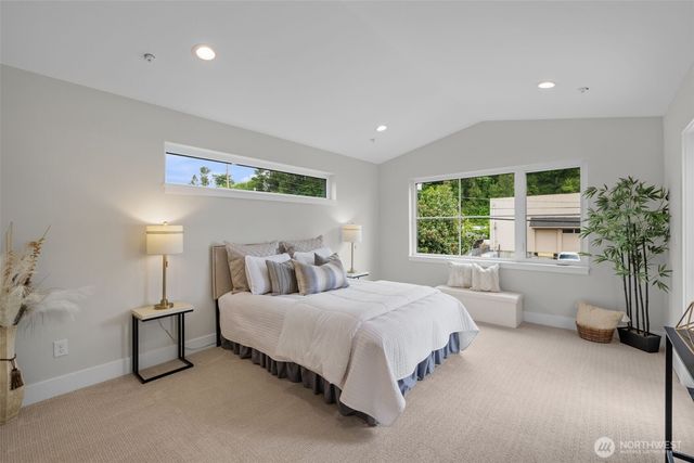 523 Bridges Avenue S, Kent, WA 98032