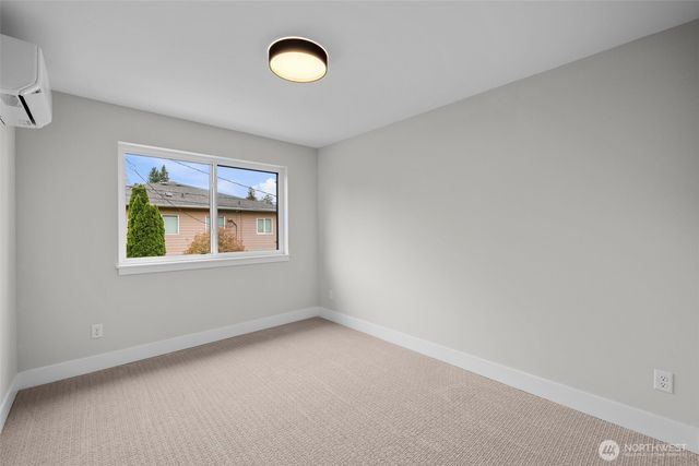 523 Bridges Avenue S, Kent, WA 98032