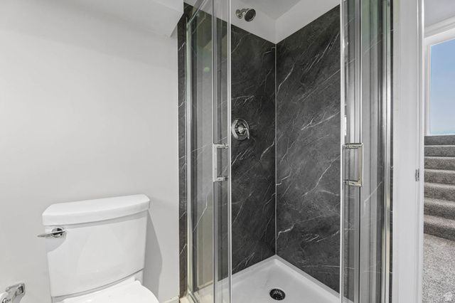 1105 E WEBSTER DR, Sandy, UT 84094