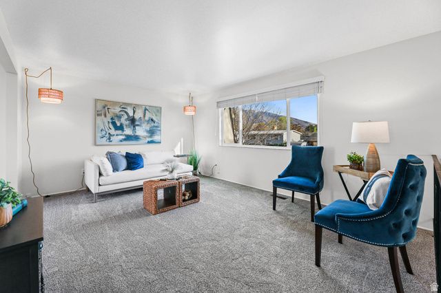 1105 E WEBSTER DR, Sandy, UT 84094