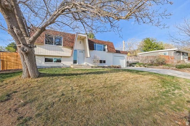 1105 E WEBSTER DR, Sandy, UT 84094