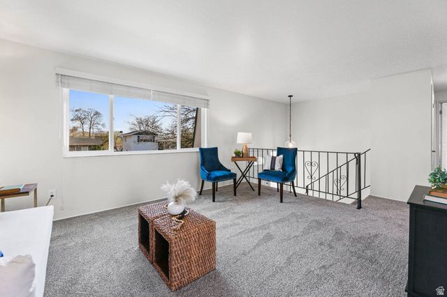 1105 E WEBSTER DR, Sandy, UT 84094