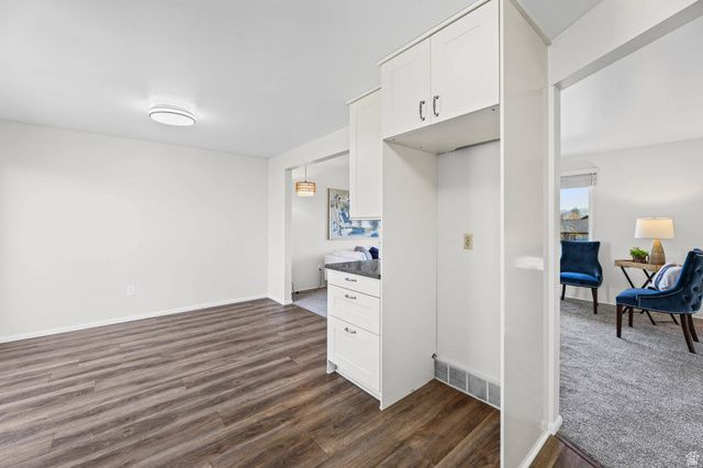 1105 E WEBSTER DR, Sandy, UT 84094