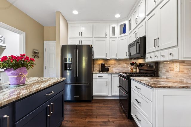5796 Wacker Drive, Stevensville, MI 49127