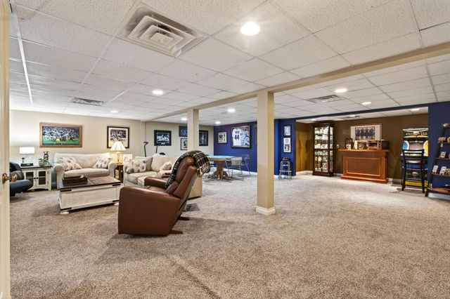 5796 Wacker Drive, Stevensville, MI 49127