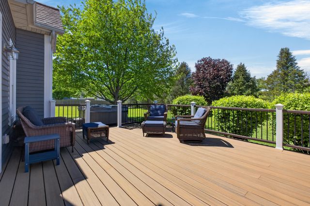 5796 Wacker Drive, Stevensville, MI 49127