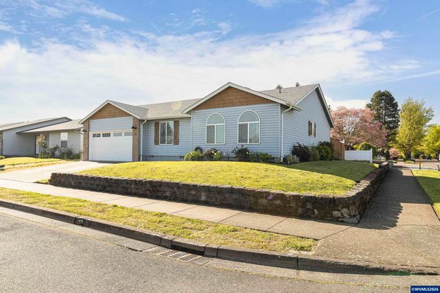 4602 Settlers Dr NE, Salem, OR 97305