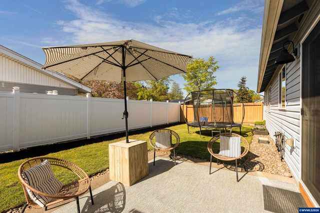 4602 Settlers Dr NE, Salem, OR 97305