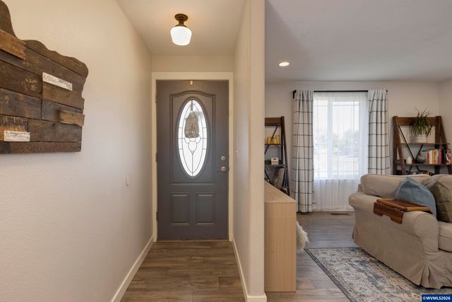 4602 Settlers Dr NE, Salem, OR 97305