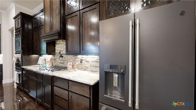 1007 Bella Vita Drive, Nolanville, TX 76559