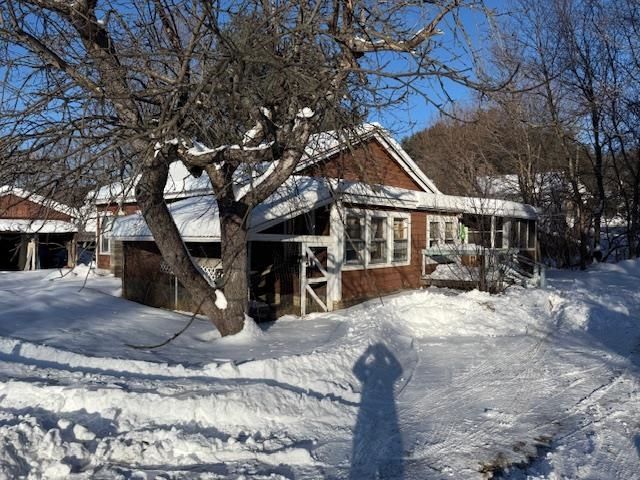 3 Newport Avenue, Newport, NH 03773