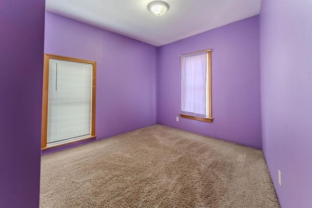 602 CEAPE AVENUE, Oshkosh, WI 54901