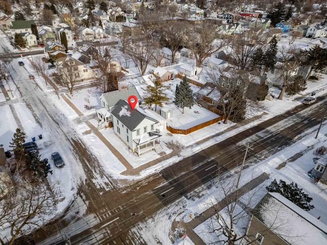 602 CEAPE AVENUE, Oshkosh, WI 54901