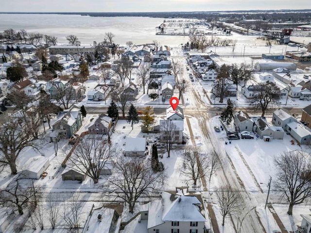 602 CEAPE AVENUE, Oshkosh, WI 54901