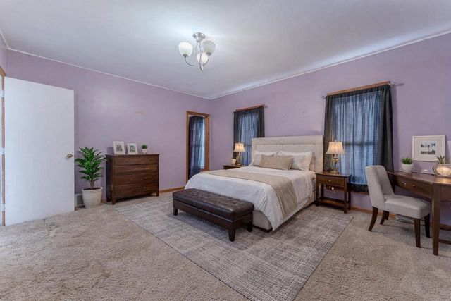 602 CEAPE AVENUE, Oshkosh, WI 54901