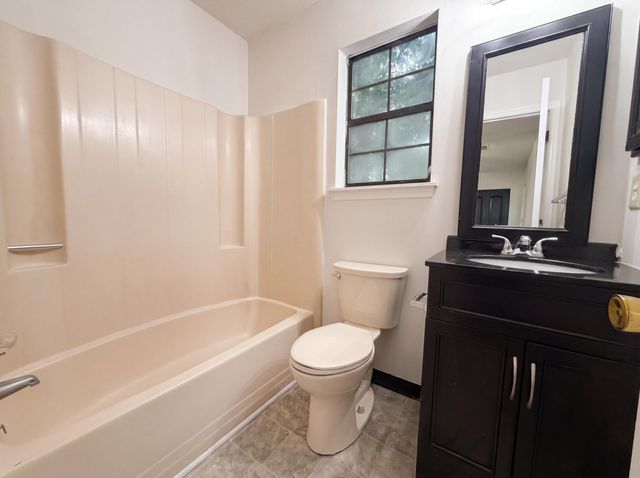 422 Allen Court, Ladson, SC 29456