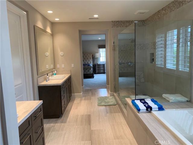 115 Candleglow, Irvine, CA 92602