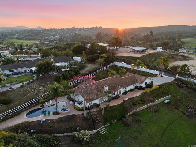 2449 Trails End, Fallbrook, CA 92028