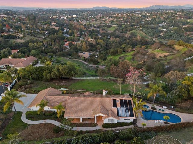 2449 Trails End, Fallbrook, CA 92028