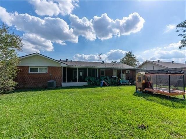 914 Holly Street, Lake Charles, LA 70601