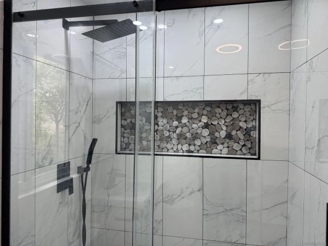 3669 Swift, San Diego, CA 92104