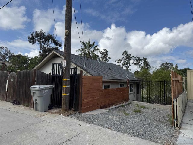3669 Swift, San Diego, CA 92104