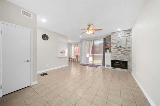 8257 Sands Point Drive 167, Houston, TX 77036