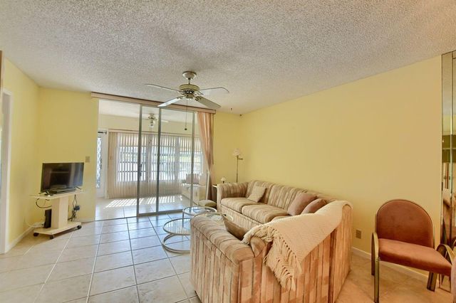 9244 Flynn Circle 4, Boca Raton, FL 33496
