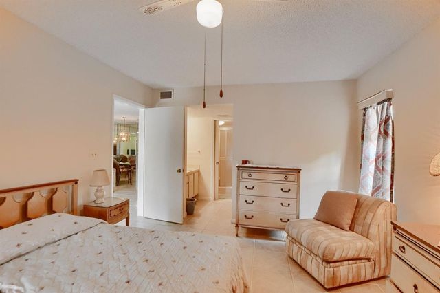 9244 Flynn Circle 4, Boca Raton, FL 33496