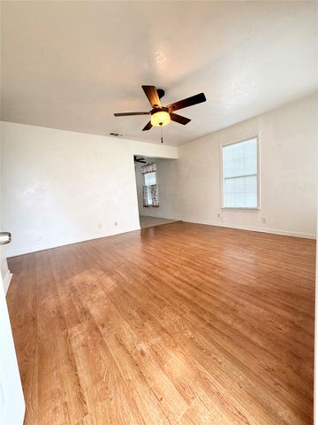 2615 Balch Springs Road, Balch Springs, TX 75180