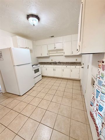 2615 Balch Springs Road, Balch Springs, TX 75180