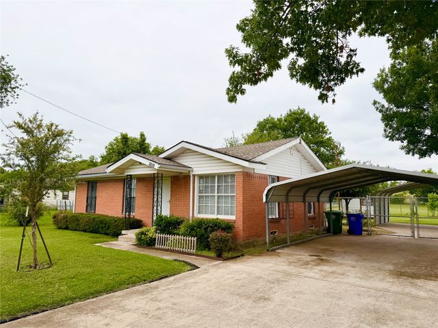 2615 Balch Springs Road, Balch Springs, TX 75180