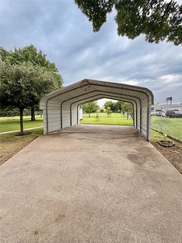 2615 Balch Springs Road, Balch Springs, TX 75180