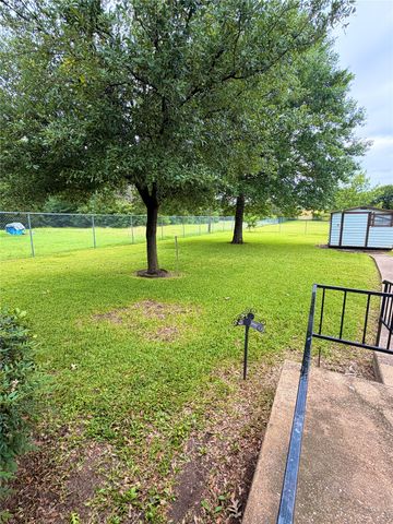 2615 Balch Springs Road, Balch Springs, TX 75180