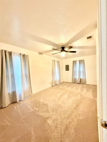 2615 Balch Springs Road, Balch Springs, TX 75180