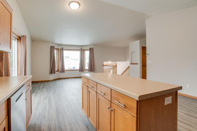 4743 Harvest Drive S, Fargo, ND 58104