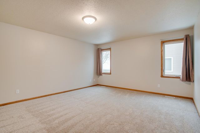 4743 Harvest Drive S, Fargo, ND 58104