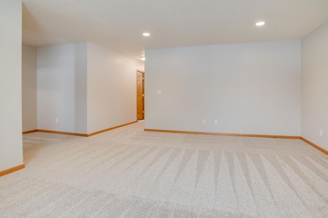 4743 Harvest Drive S, Fargo, ND 58104