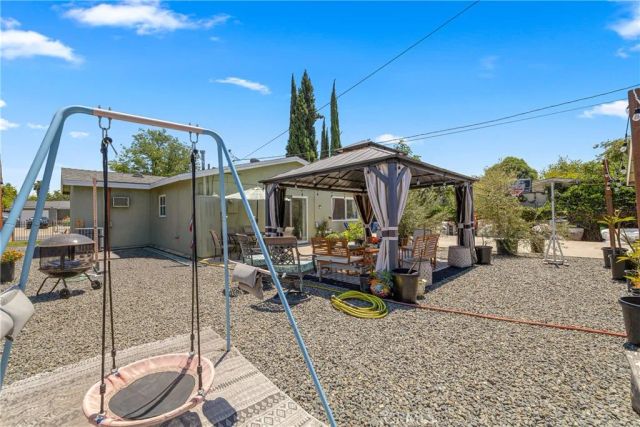 2135 Glenroy, Pomona, CA 91766