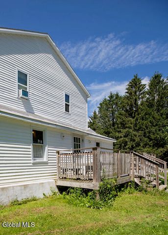 17564 State Route 22, Berlin, NY 12022