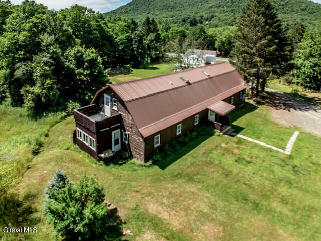 17564 State Route 22, Berlin, NY 12022