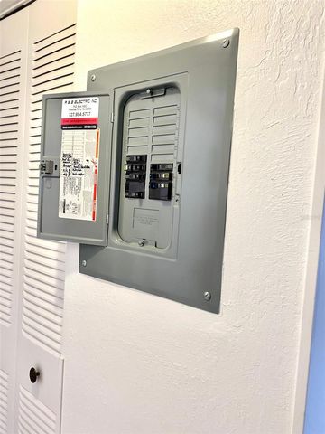 10032 65TH AVENUE N 17, St Petersburg, FL 33708